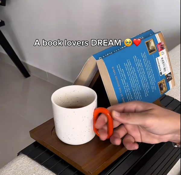 Owl Wooden Triangle Reading Stand